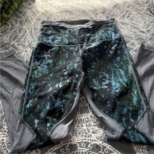 Gray and Blue Patterned lululemon Leggings
